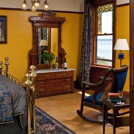 Old Rittenhouse Inn ベイフィールド エクステリア 写真