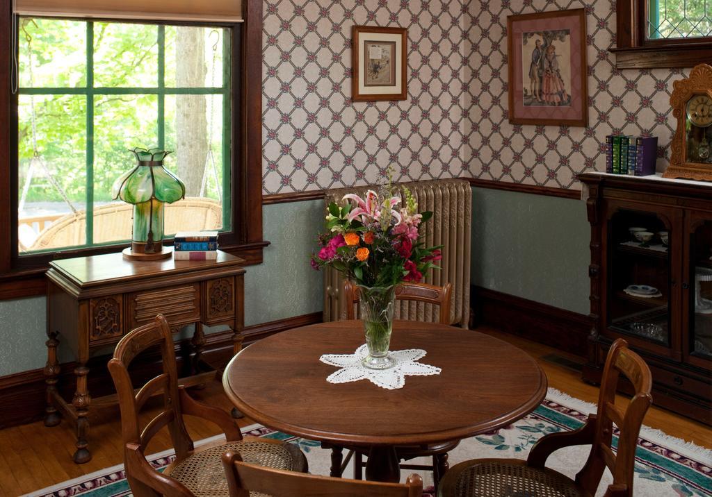 Old Rittenhouse Inn ベイフィールド 部屋 写真