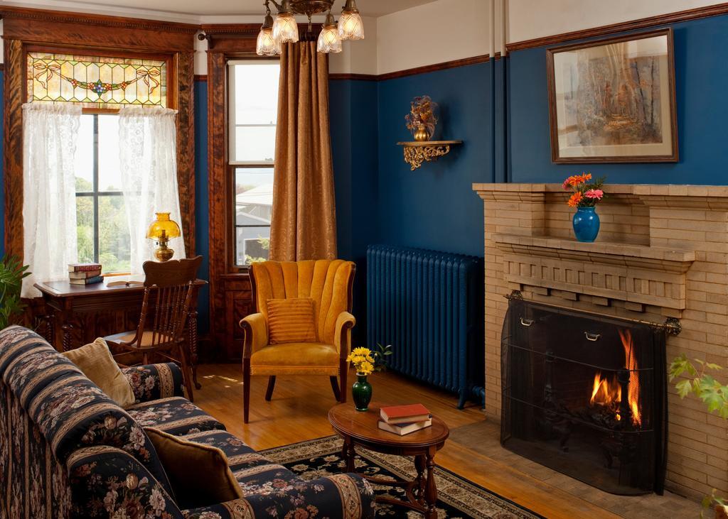Old Rittenhouse Inn ベイフィールド エクステリア 写真