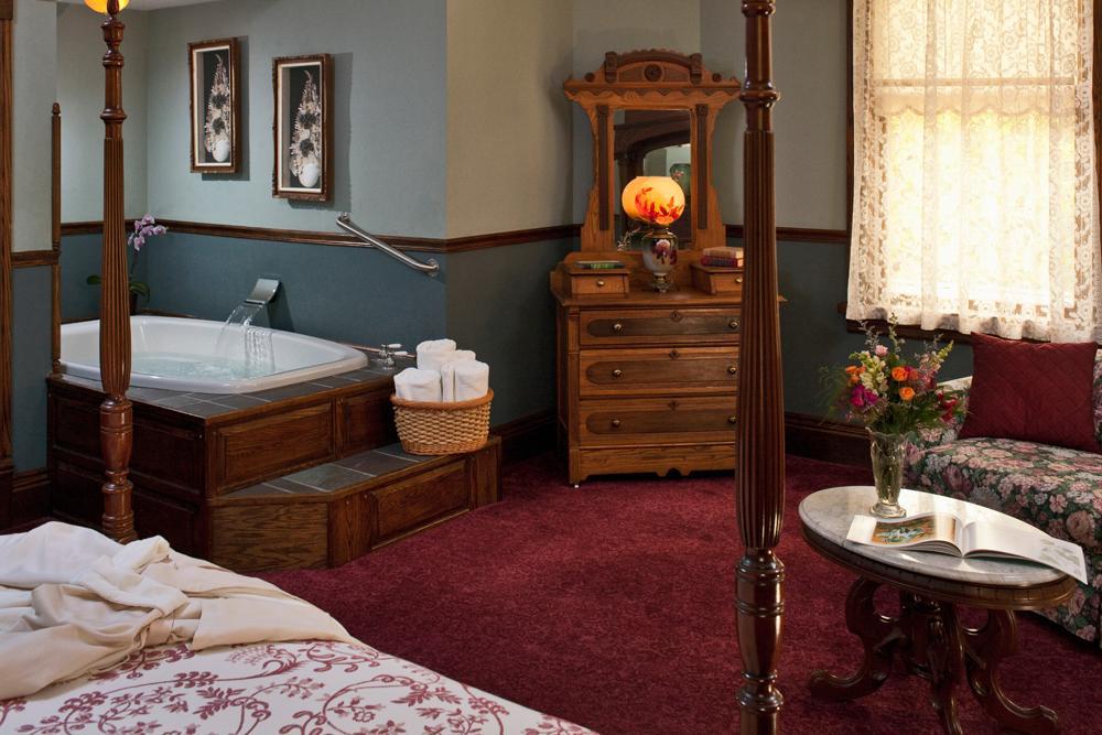 Old Rittenhouse Inn ベイフィールド エクステリア 写真