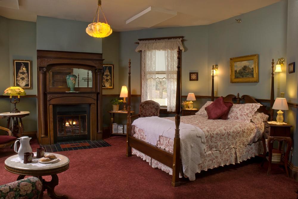 Old Rittenhouse Inn ベイフィールド エクステリア 写真